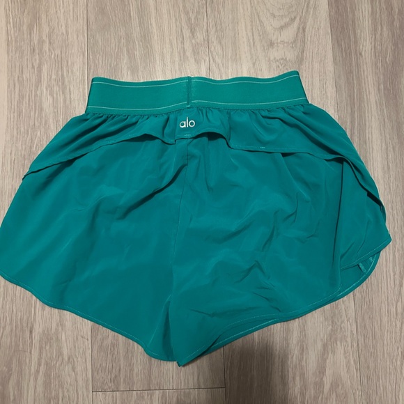 Alo Match Point Short - Picture 2 of 2